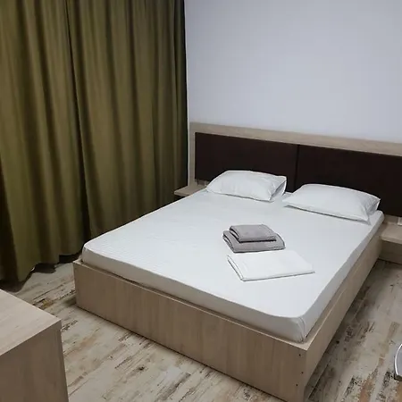 Corinth Apartament דירה Năvodari